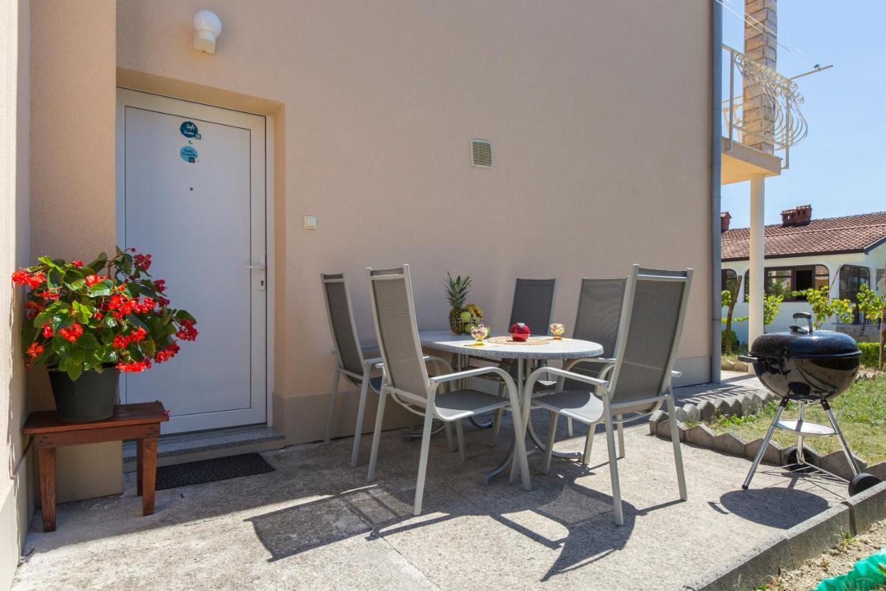 Apartmani Xenia & Desiderio Buzet Extérieur photo
